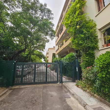 Provencal-Style Apartment Aix-en-Provence Exterior photo